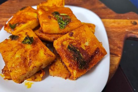 പച്ചരി കൊണ്ട് ആവിയിൽ ഒരു പലഹാരം തയ്യാറാക്കാം. Rice spicy snack recipe