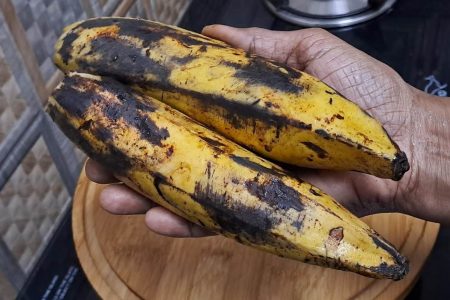 ഈ പുതിയ സൂത്രത്തിൽ ഉള്ള പലഹാരം കൊള്ളാമല്ലോ. Nendra banana ela ada recipe