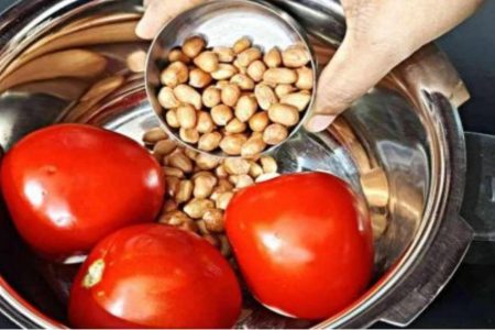 തക്കാളിയും കപ്പലണ്ടിയും കുക്കറിൽ ഒറ്റ വിസിൽ; ഈ രുചിയുടെ രഹസ്യം അറിഞ്ഞാൽ 1 മാസത്തേക്ക് ഉള്ളത് തയ്യാറാക്കി വെക്കും.!! | Tomato Peanut Chutney Recipe
