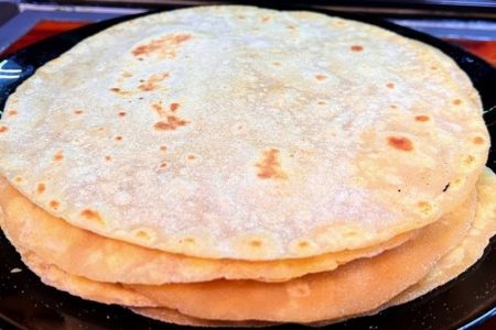 ചപ്പാത്തി മയപ്പെടുത്തി എടുക്കാൻ വളരെ എളുപ്പമാണ്. How to make soft chappathi dough.