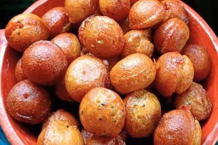 അവൽ ചേർത്ത നല്ല പഞ്ഞി പോലുള്ള ഉണ്ണിയപ്പം! ഇത് ചേർത്താൽ ഉണ്ണിയപ്പം പഞ്ഞി പഞ്ഞി പോലെ സോഫ്റ്റ്‌ ആകും!! | Kerala Style Easy Unniyappam Recipe