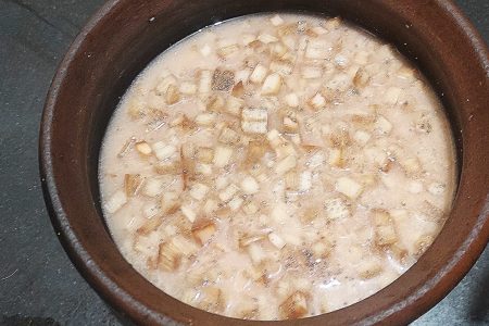 പച്ച മോരിൽ ഇട്ടു വച്ച വാഴതണ്ട് തോരൻ| Banana stalk toran in green buttermilk