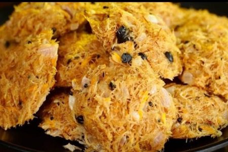സേമിയ വെച്ച് വളരെ എളുപ്പത്തിൽ തന്നെ നമുക്ക് ഒരു ബ്രേക്ക്ഫാസ്റ്റ് ഉണ്ടാക്കിയാലോ. Semiya breakfast recipe
