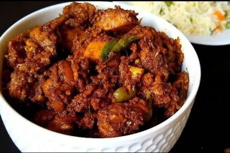കാസർഗോഡ് സ്പെഷ്യൽ കോഴി വറവ് തയ്യാറാക്കാം . Kasaragod special chicken varav recipe