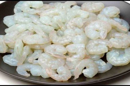 ഒത്തിരി ബുദ്ധിമുട്ടുള്ള ഒരു കാര്യം ഇതാ ഇവിടെ ഈസിയായി മാറിയിരിക്കുകയാണ്. What is the best way to clean prawns?