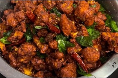 ഇതൊരു സംഭവം തന്നെയാണ് 10 മിനിറ്റ് കൊണ്ട് റെഡിയാക്കാൻ വൈകുന്നേരം അടിപൊളിയായിട്ട് ഒരു കോളിഫ്ലവർ 65. Cauliflower 65 recipe