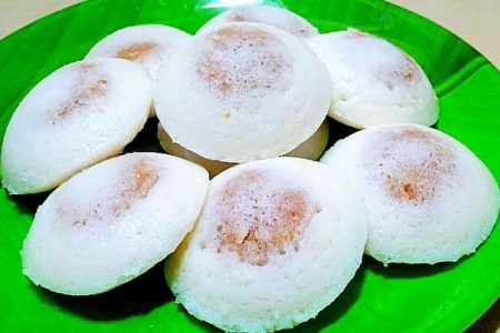 എളുപ്പത്തിൽ ഉണ്ടാക്കാൻ പറ്റുന്ന വെറൈറ്റി ആയിട്ടുള്ള ഒരു പലഹാരം Easy groundnut coconut rice powder snack recipe