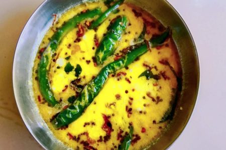 തൈര് മുളക് കൊണ്ട് നല്ലൊരു കറി ഉണ്ടാക്കിയെടുക്കാം How to make thyru mulaku curry