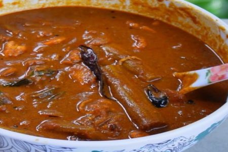 ചെമ്മീൻ കൊണ്ട് നല്ലൊരു തീയിൽ ഉണ്ടാക്കിയാൽ ഇത് മാത്രം മതി ഊണു കഴിക്കാൻ How to make chemmen theeyal