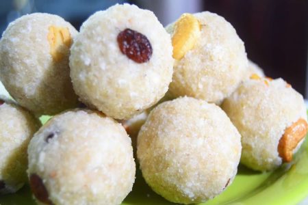 അരിയുണ്ടയേക്കാൾ സൂപ്പർ രുചിയിൽ അവലോസുണ്ട Avalose unda recipe